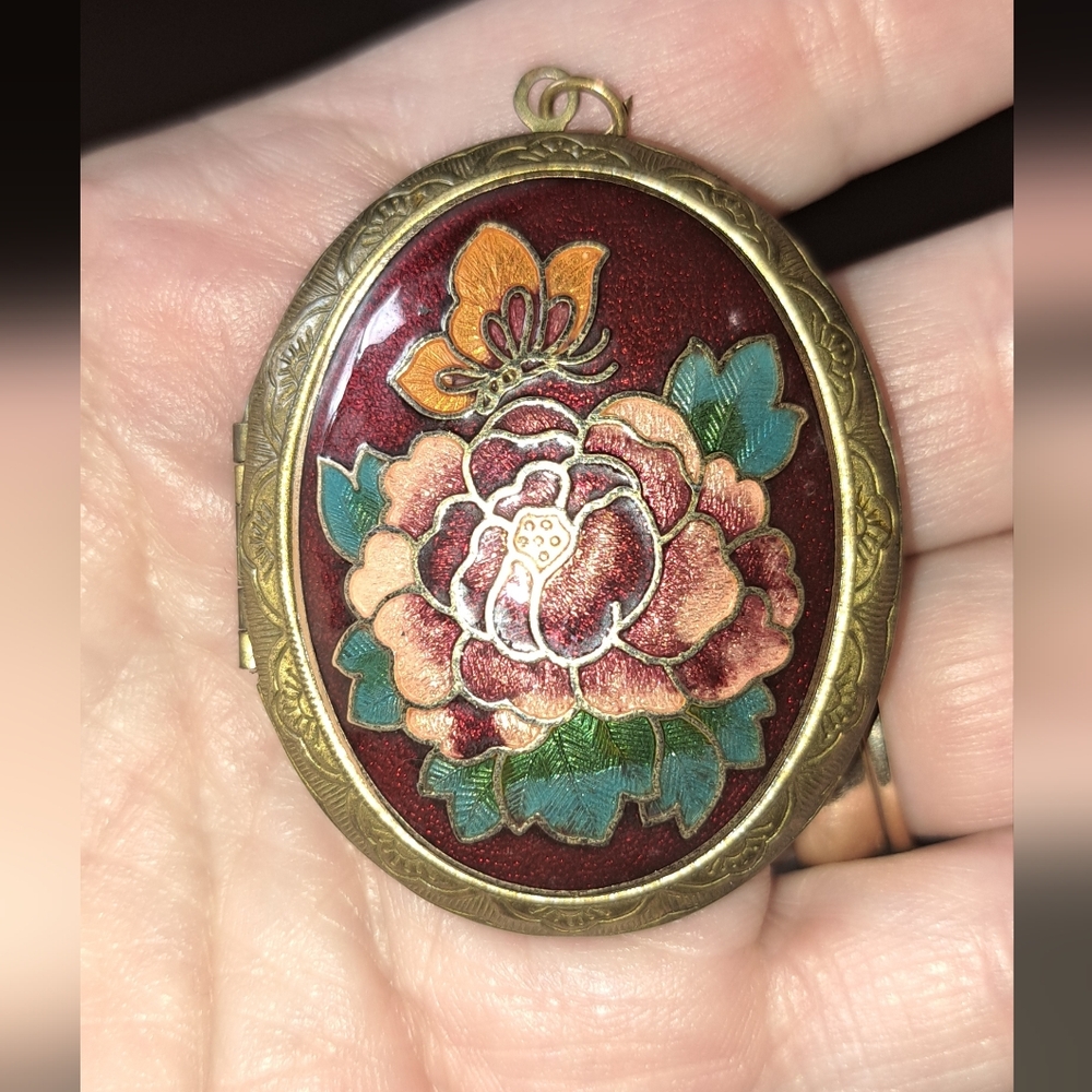 Vtg Gorgeous BRASS CLOISONNE KEEPSAKE Locket FLOWER BUTTERFLY Pendant